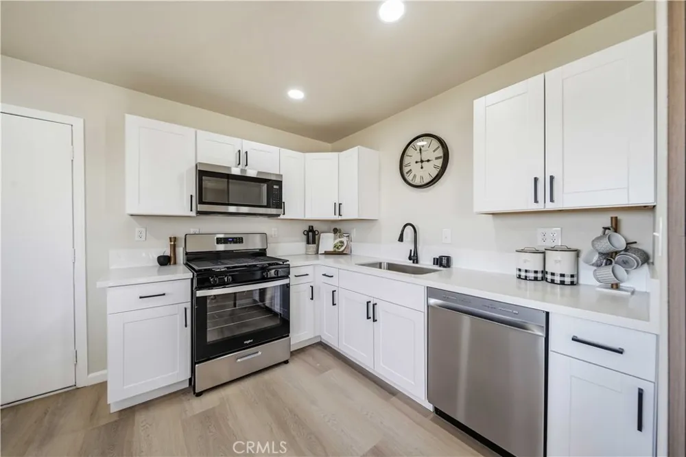 38615 22nd E Palmdale, CA 93550