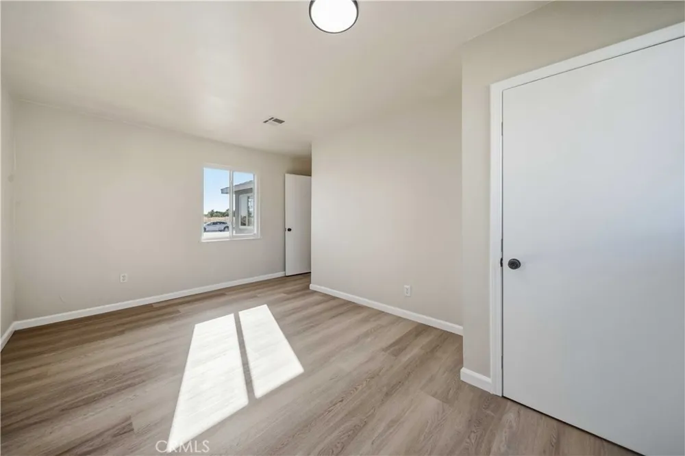 38615 22nd E Palmdale, CA 93550