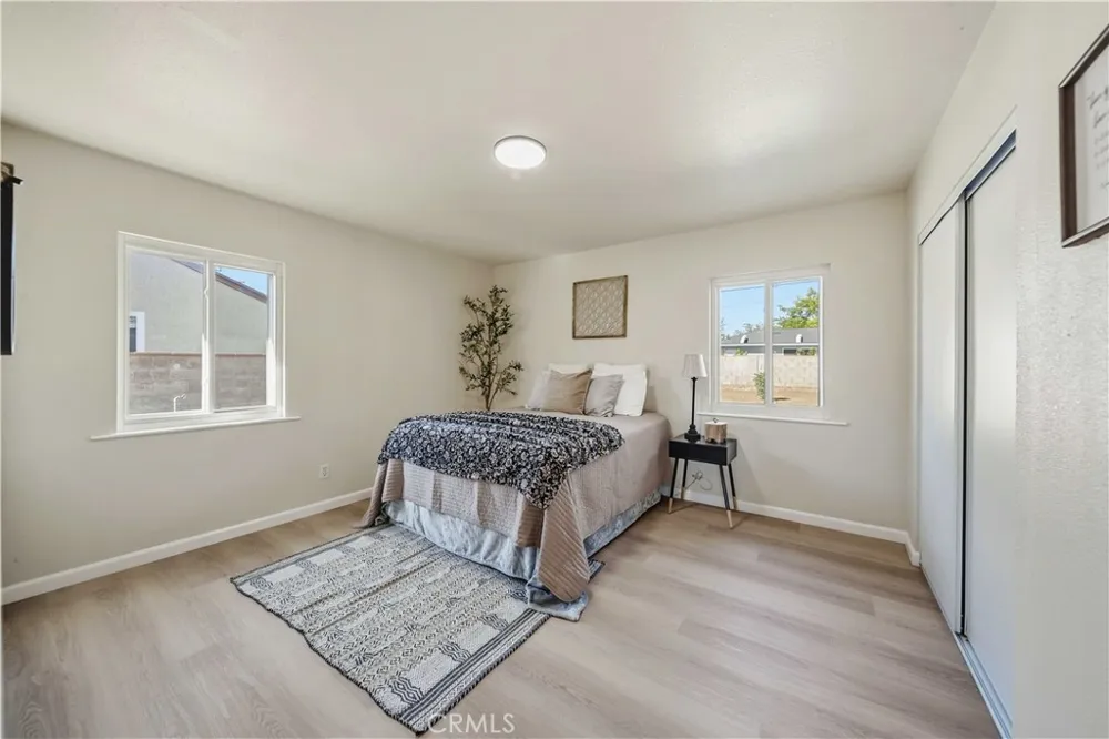 38615 22nd E Palmdale, CA 93550