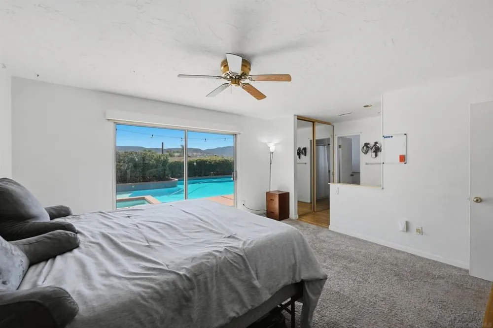8621 Dunwoodie Rd Santee, CA 92071