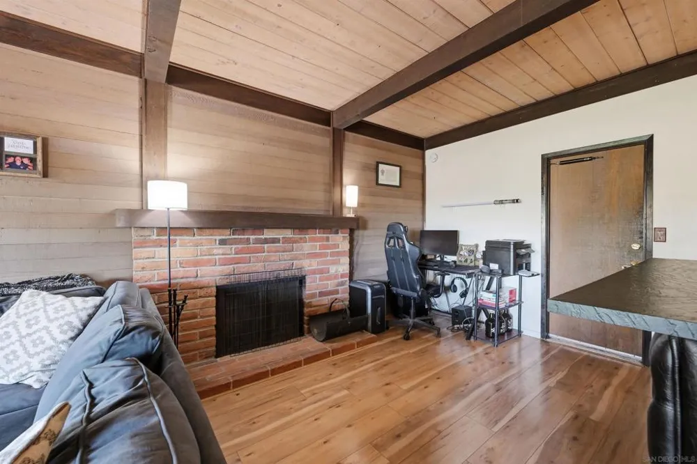 8621 Dunwoodie Rd Santee, CA 92071