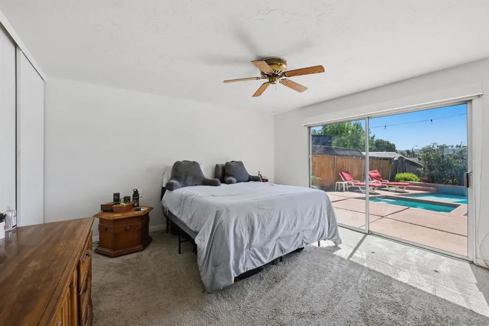 8621 Dunwoodie Rd Santee, CA 92071