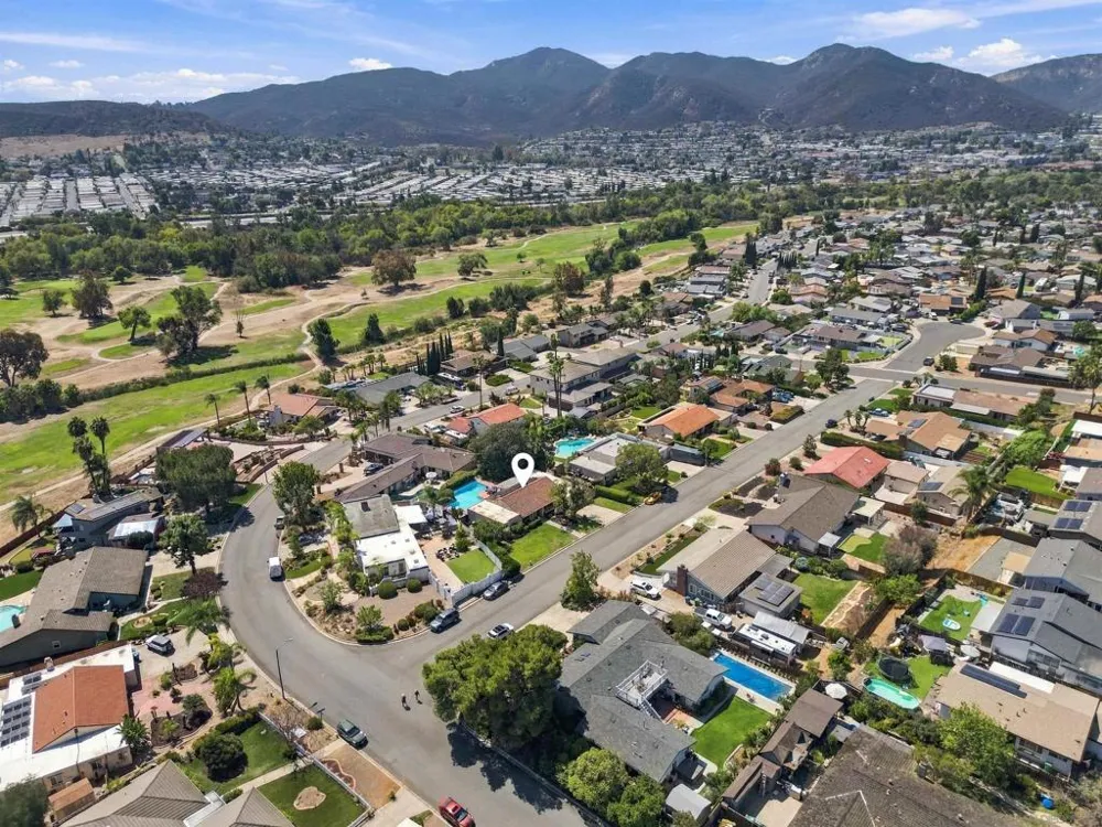 8621 Dunwoodie Rd Santee, CA 92071