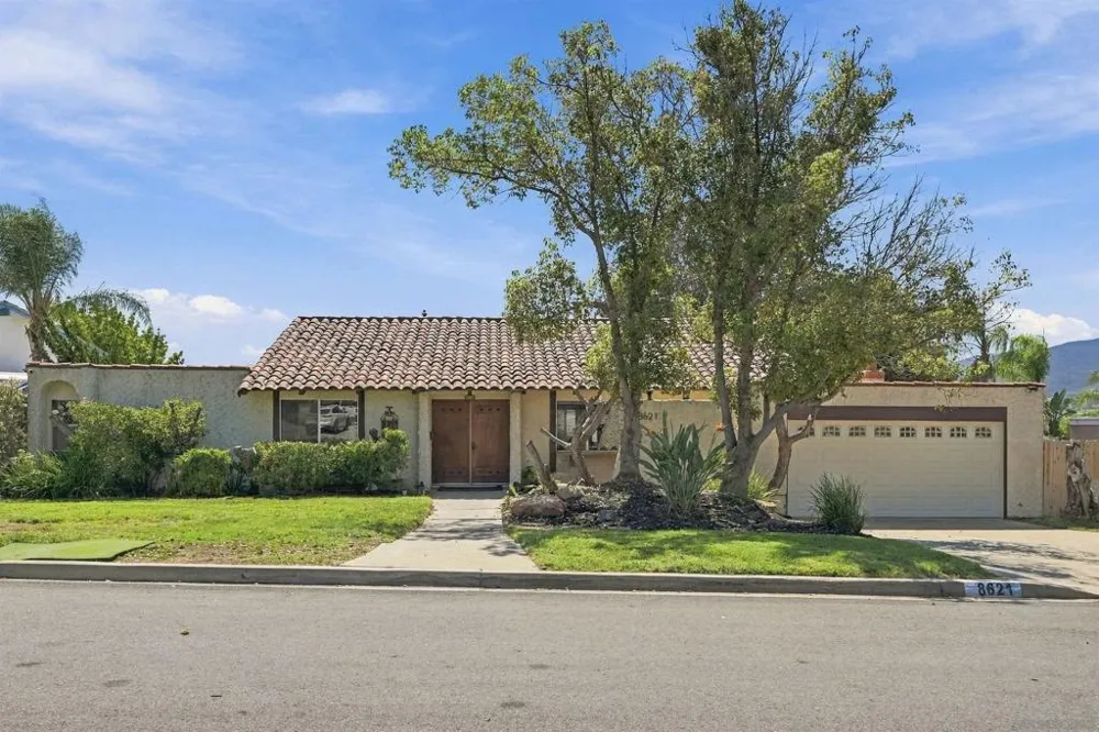 8621 Dunwoodie Rd Santee, CA 92071