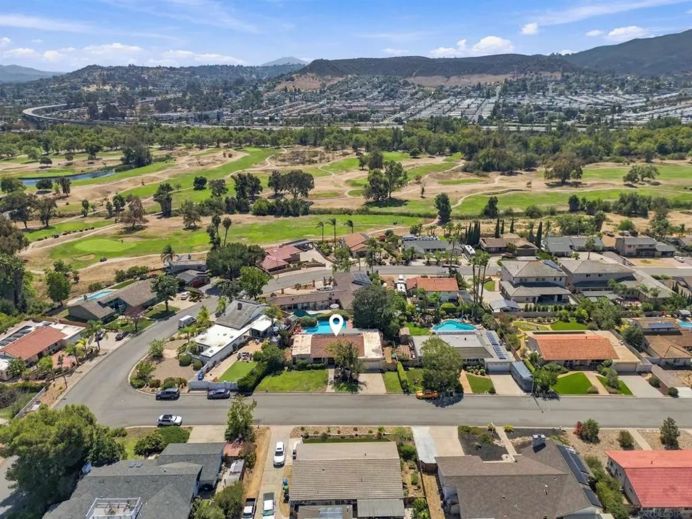 8621 Dunwoodie Rd Santee, CA 92071