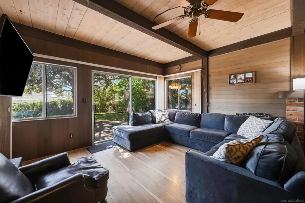 8621 Dunwoodie Rd Santee, CA 92071