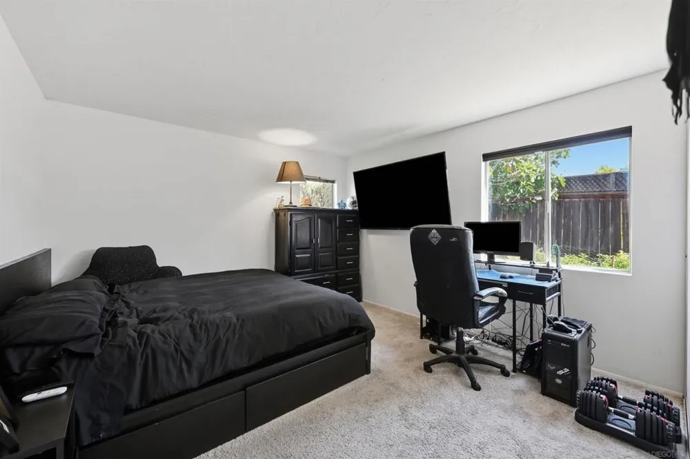 8621 Dunwoodie Rd Santee, CA 92071