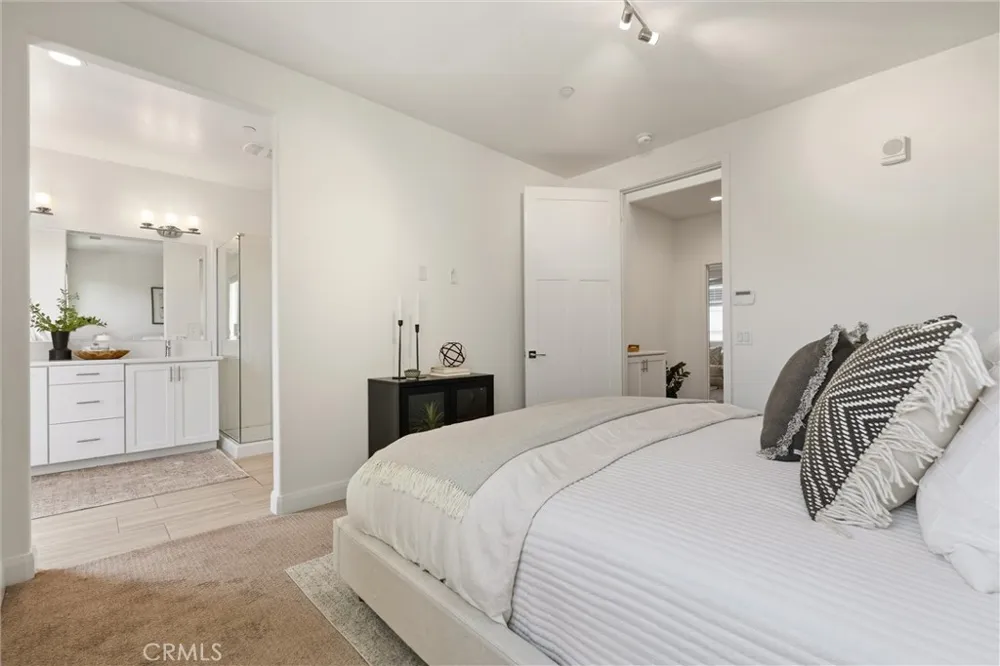 542 E Imperial Avenue El Segundo, CA 90245