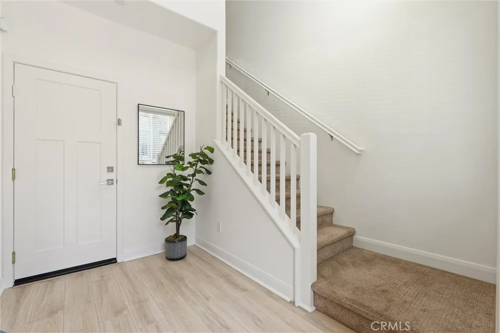 542 E Imperial Avenue El Segundo, CA 90245