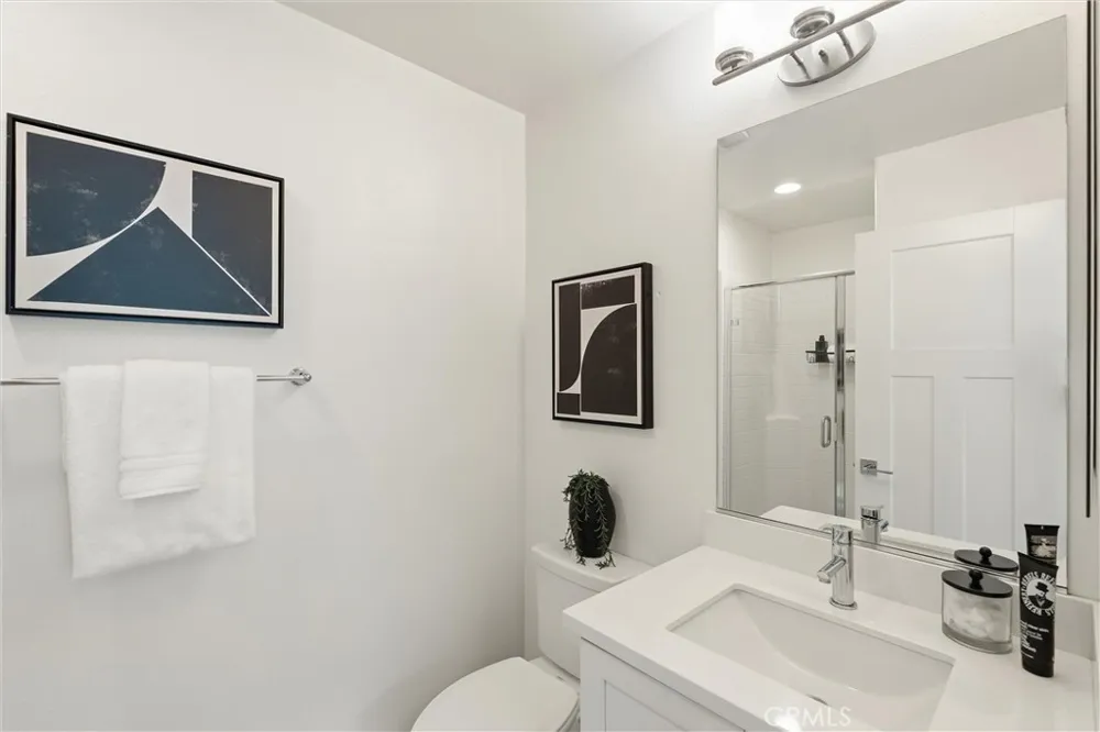 542 E Imperial Avenue El Segundo, CA 90245
