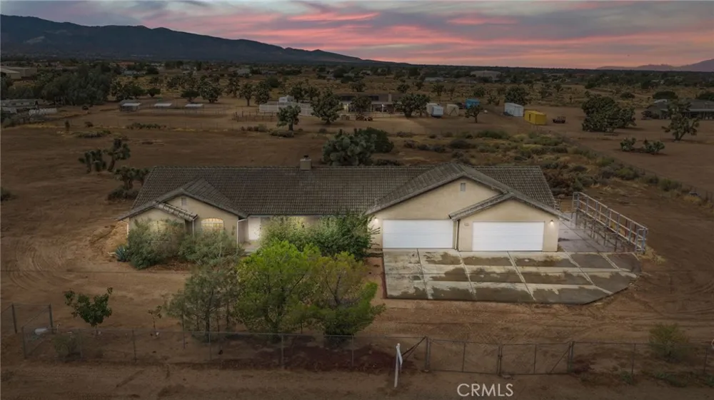 10432 Atsina Phelan, CA 92371