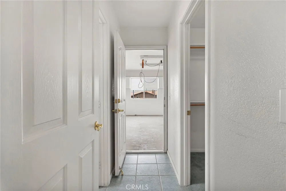 10432 Atsina Phelan, CA 92371