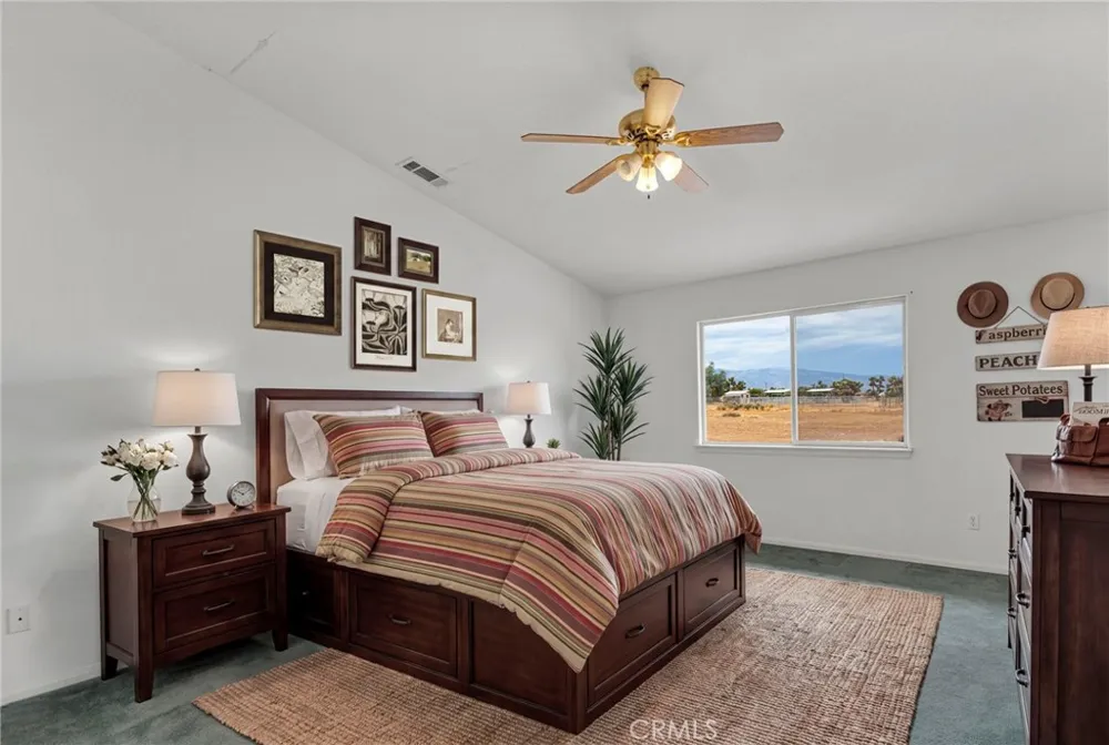10432 Atsina Phelan, CA 92371