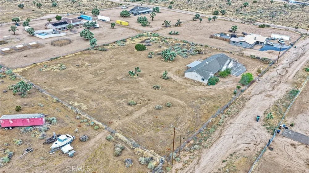 10432 Atsina Phelan, CA 92371
