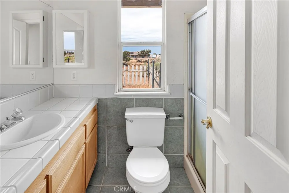 10432 Atsina Phelan, CA 92371