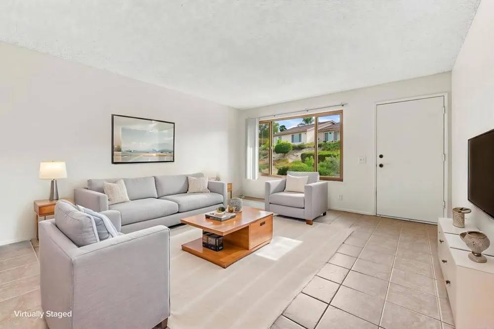 4394 Albatross Way Oceanside, CA 95027