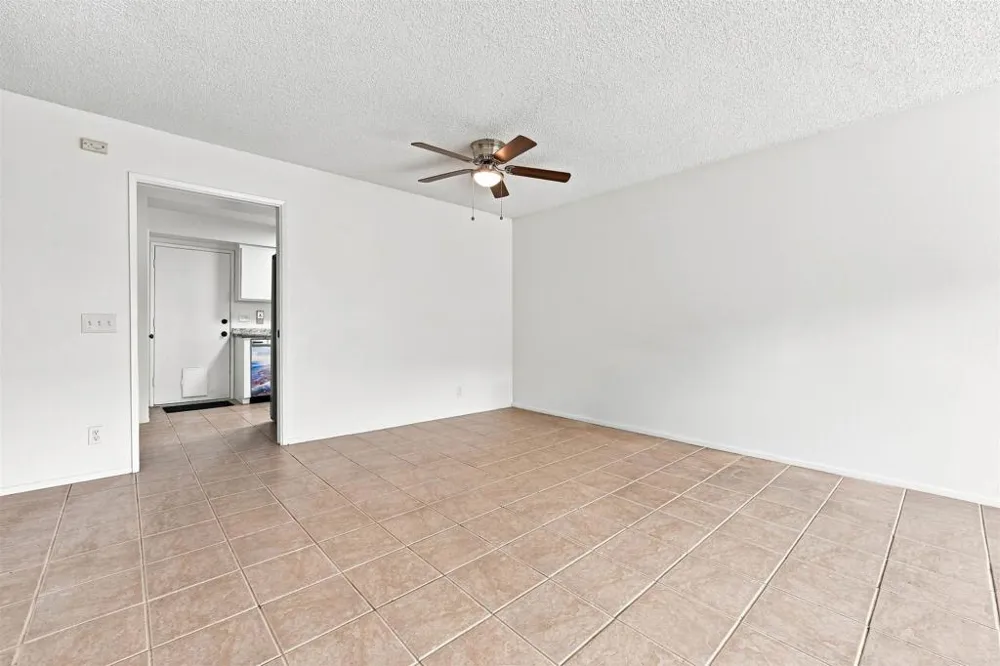 4394 Albatross Way Oceanside, CA 95027