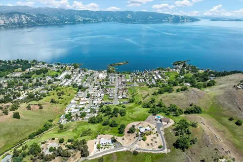 501 Island View Drive