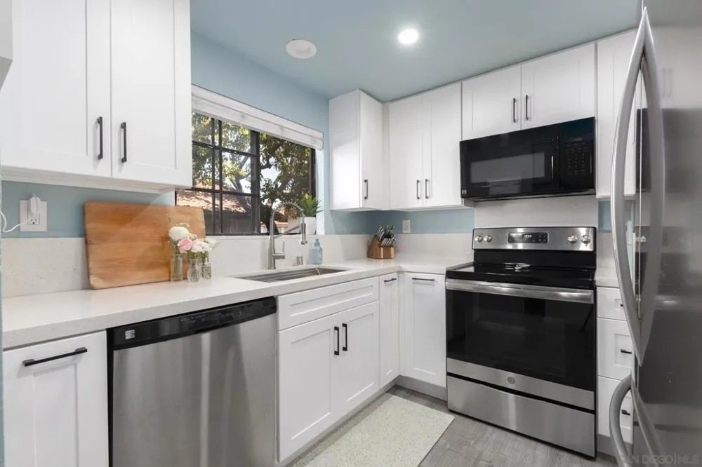 2825 Andover Avenue Carlsbad, CA 92010