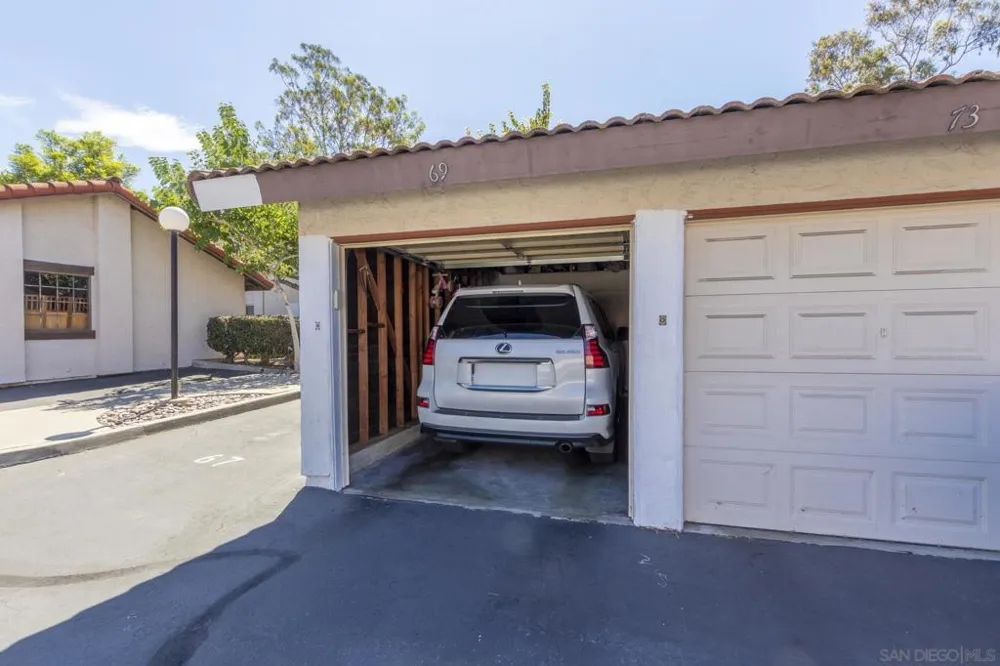2825 Andover Avenue Carlsbad, CA 92010