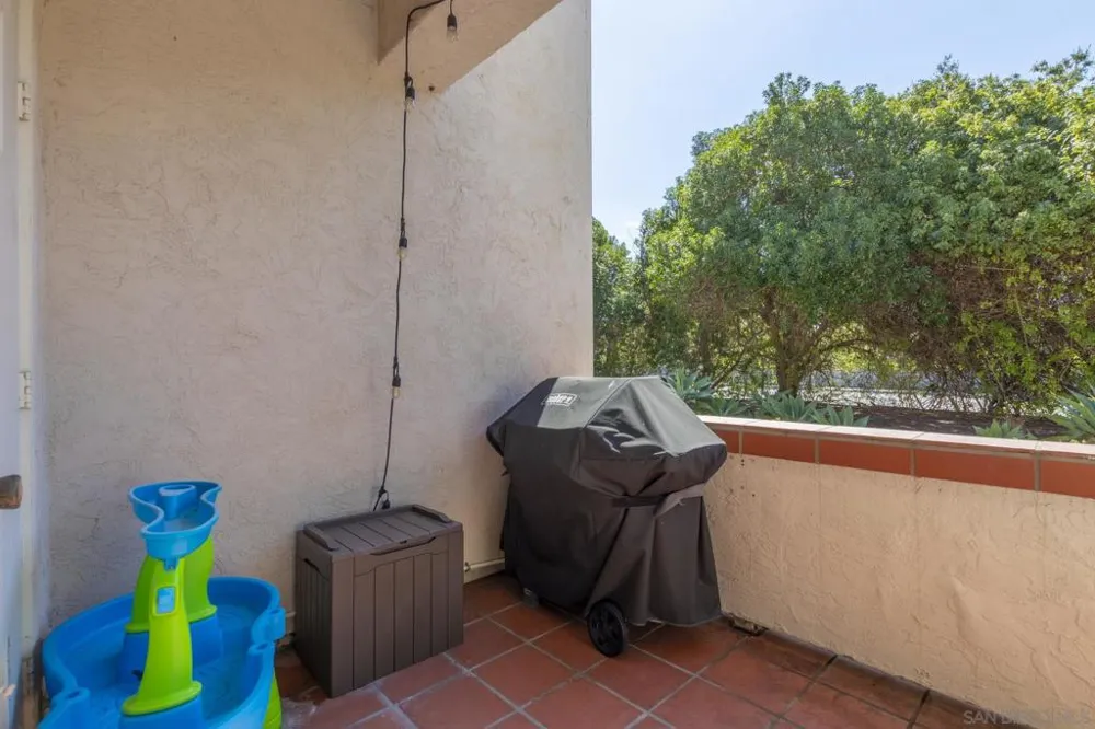 2825 Andover Avenue Carlsbad, CA 92010