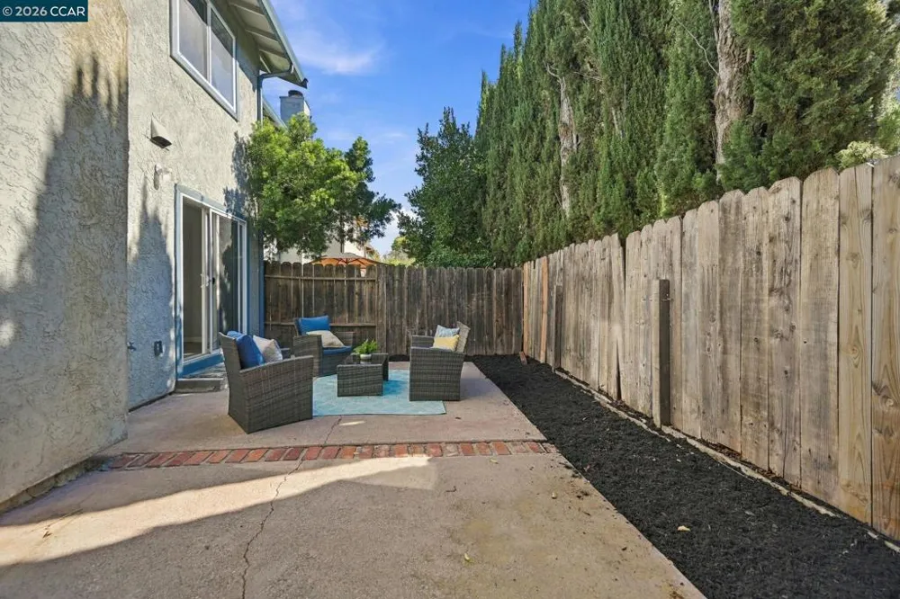 1880 Premier Pl. Concord, CA 94520
