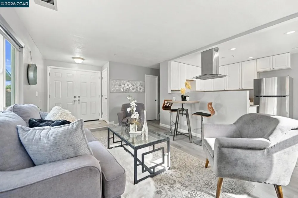 1880 Premier Pl. Concord, CA 94520
