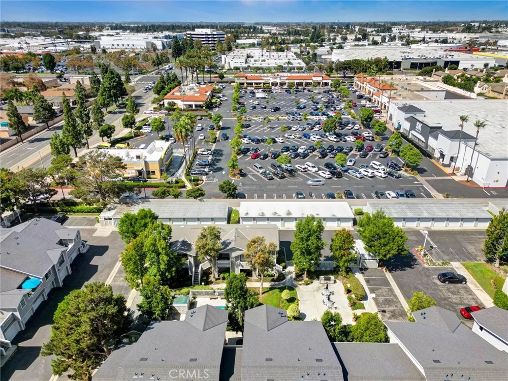 3500 S Greenville Santa Ana, CA 92704