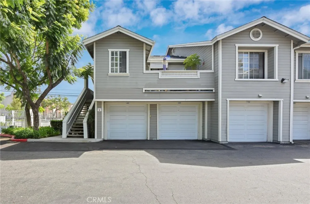 3500 S Greenville Santa Ana, CA 92704