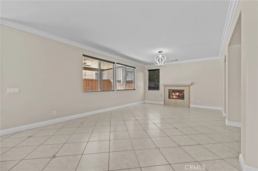33413 Alagon Temecula, CA 92592