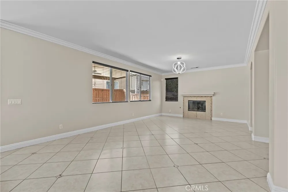 33413 Alagon Temecula, CA 92592