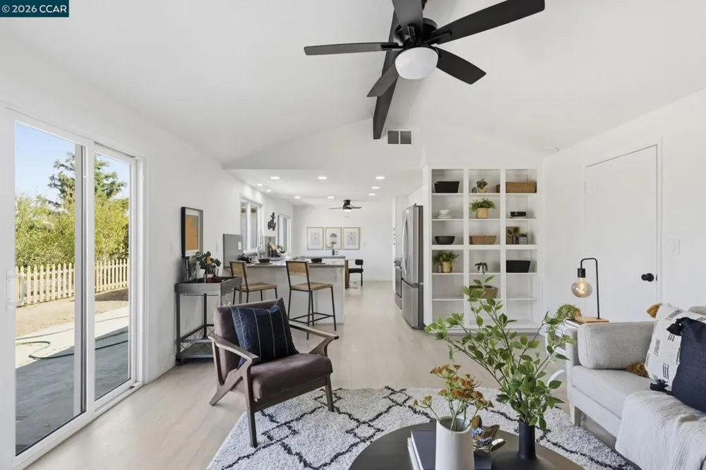 4295 Suzanne Dr Pittsburg, CA 94565