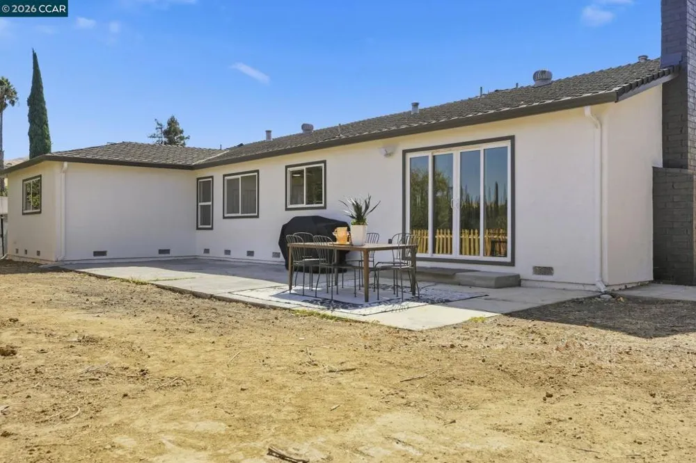 4295 Suzanne Dr Pittsburg, CA 94565