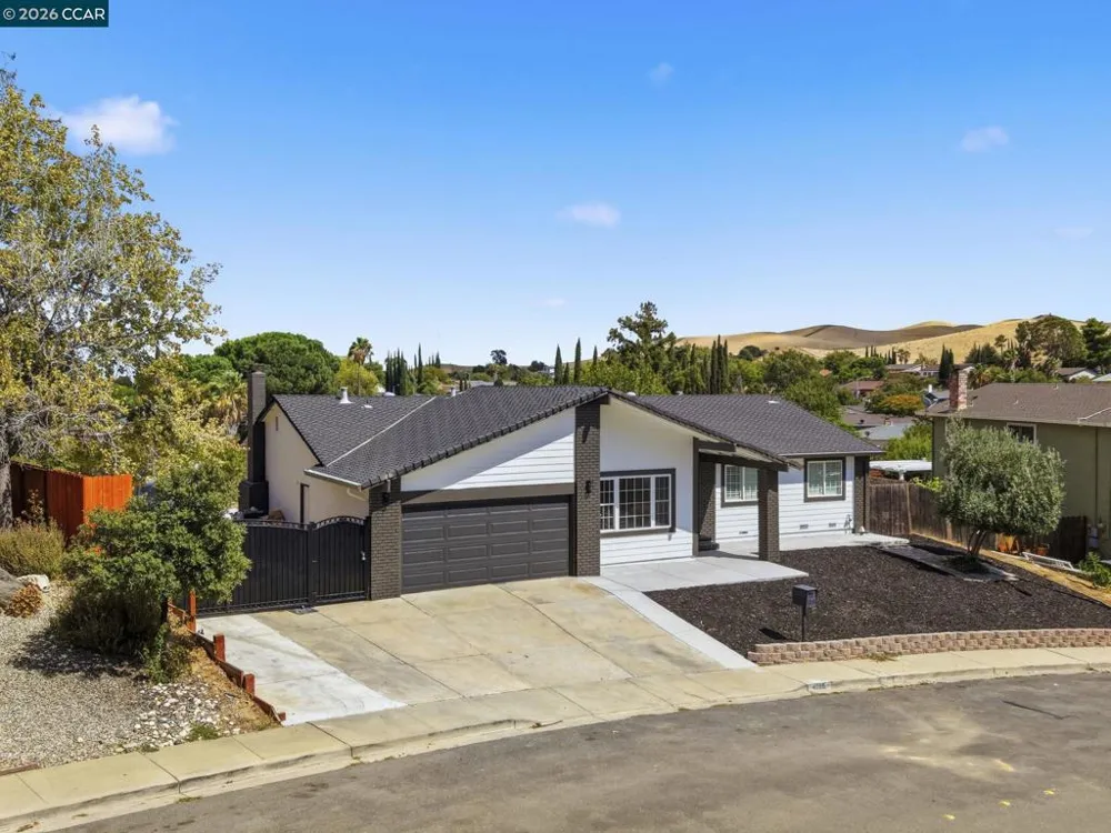 4295 Suzanne Dr Pittsburg, CA 94565