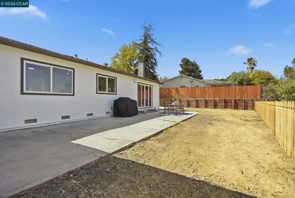 4295 Suzanne Dr Pittsburg, CA 94565