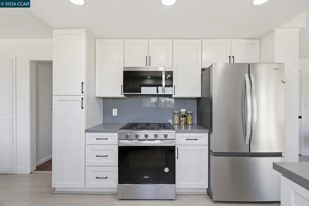 4295 Suzanne Dr Pittsburg, CA 94565