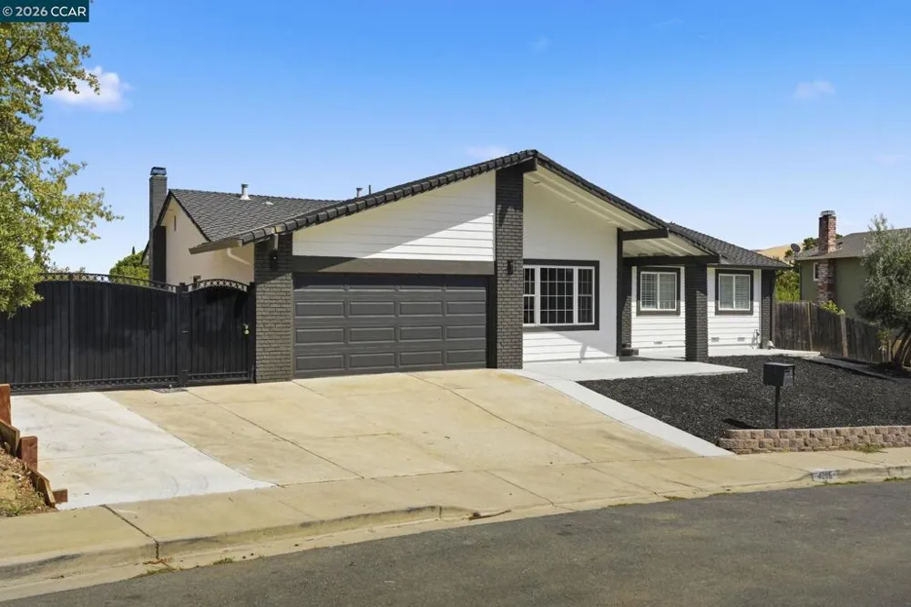 4295 Suzanne Dr Pittsburg, CA 94565
