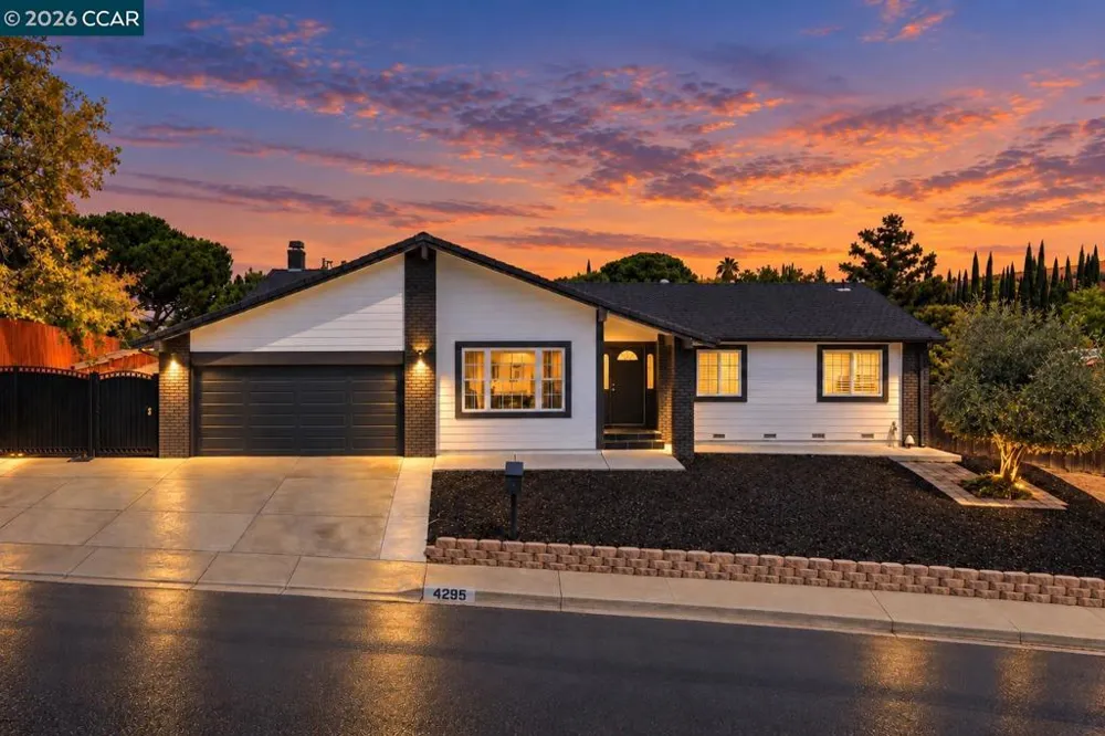 4295 Suzanne Dr Pittsburg, CA 94565