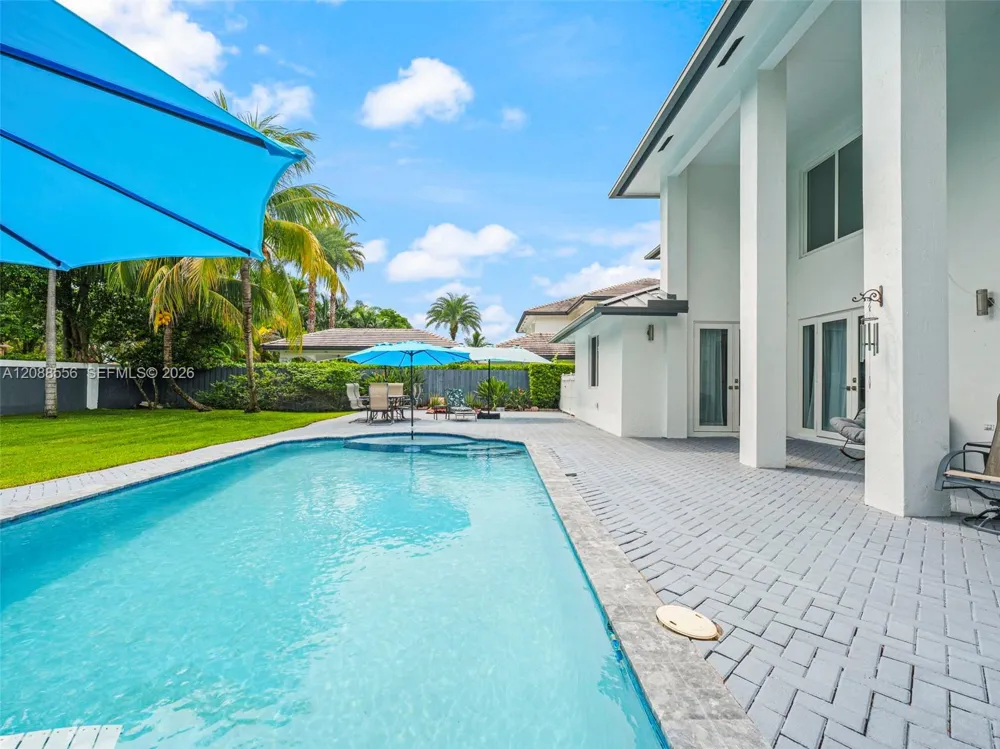 15822 SW 103rd Ln Miami, FL 33196