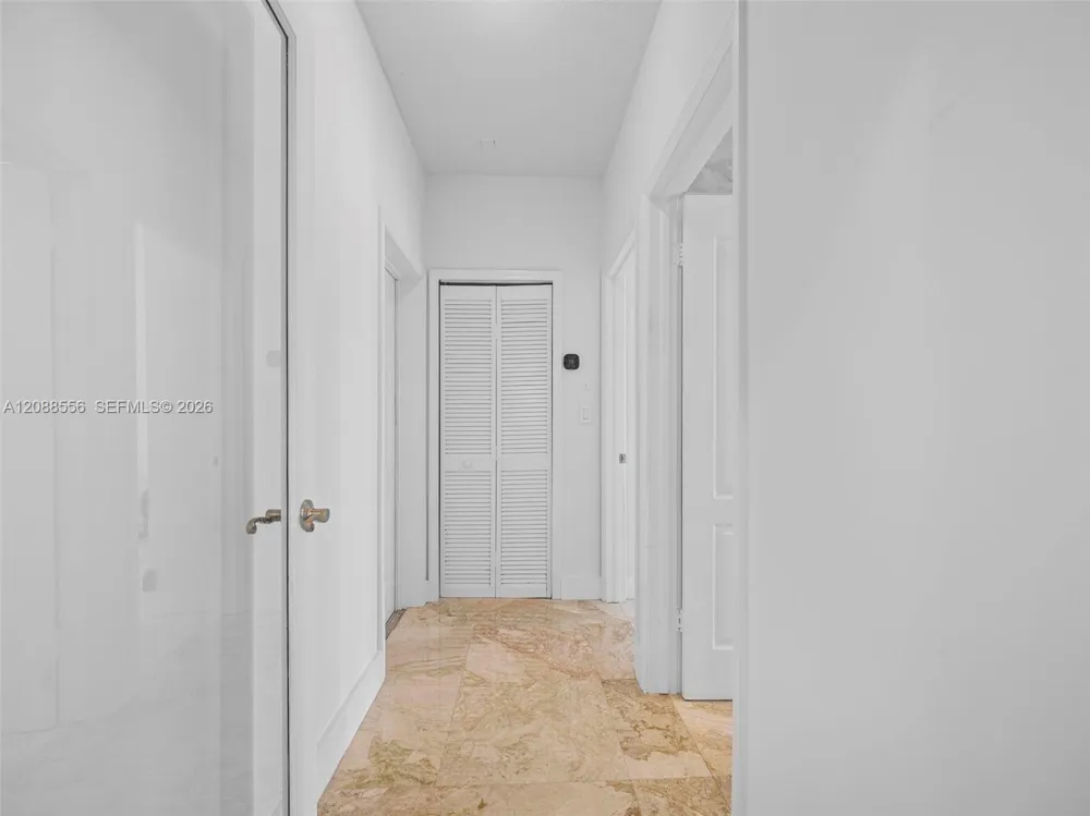 15822 SW 103rd Ln Miami, FL 33196