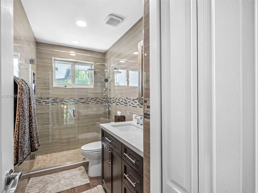 15822 SW 103rd Ln Miami, FL 33196