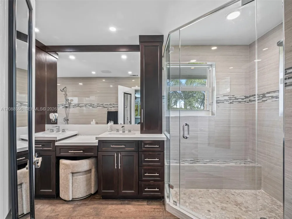 15822 SW 103rd Ln Miami, FL 33196