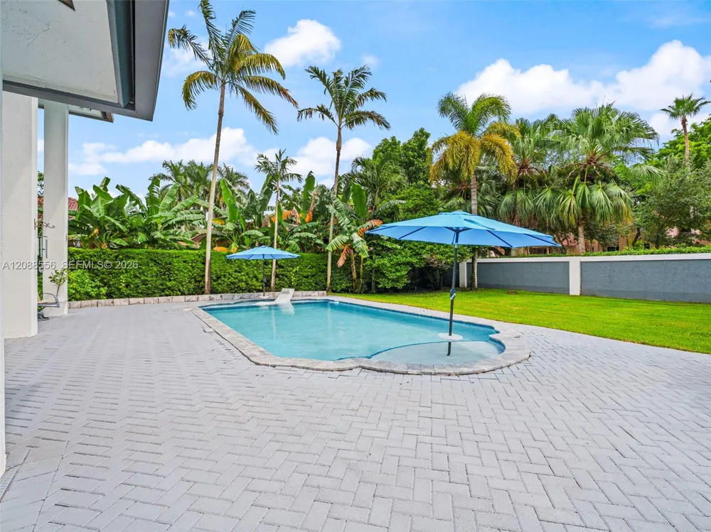 15822 SW 103rd Ln Miami, FL 33196