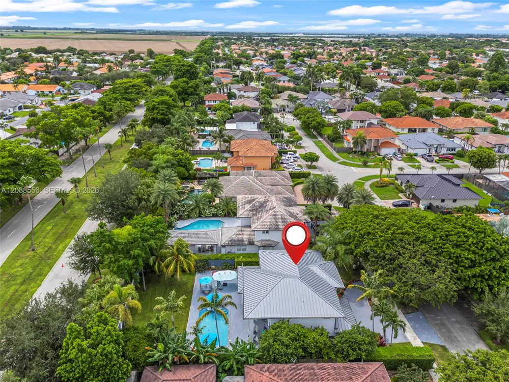 15822 SW 103rd Ln Miami, FL 33196