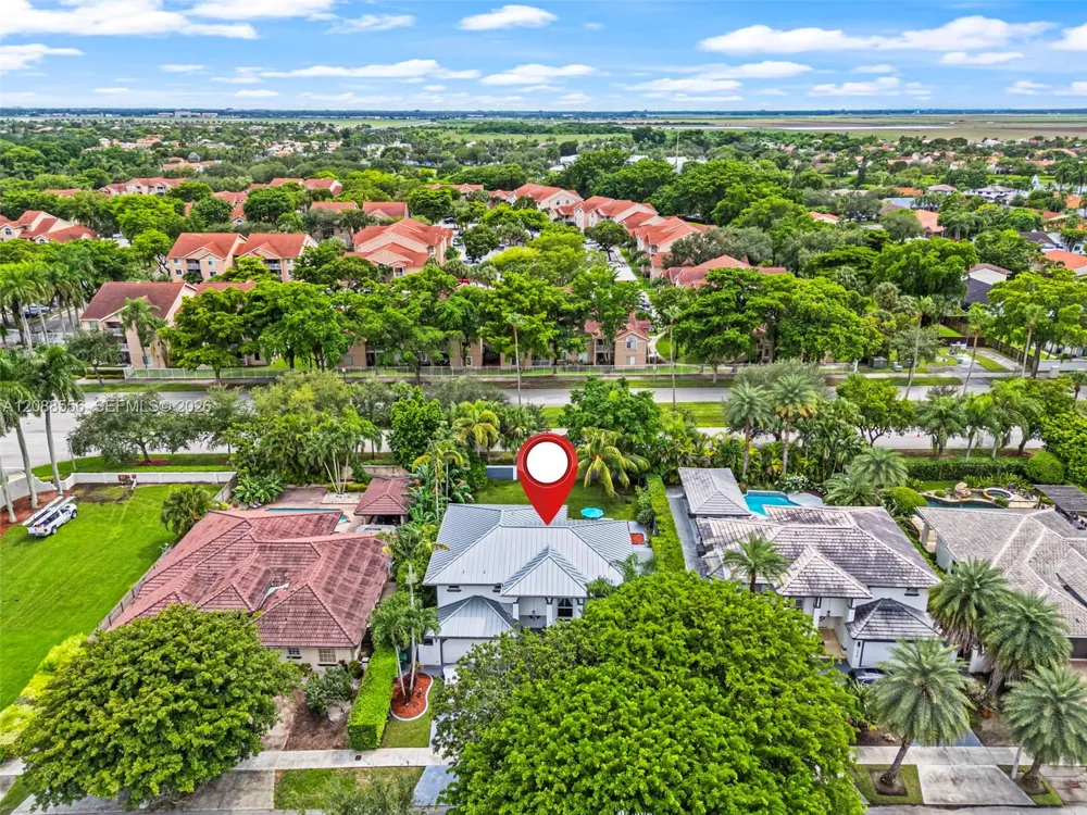 15822 SW 103rd Ln Miami, FL 33196