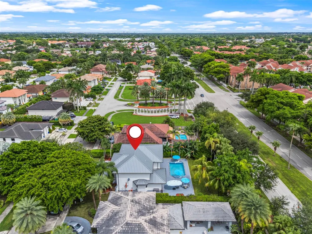 15822 SW 103rd Ln Miami, FL 33196