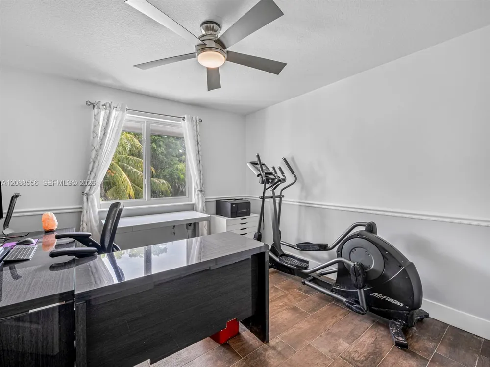 15822 SW 103rd Ln Miami, FL 33196