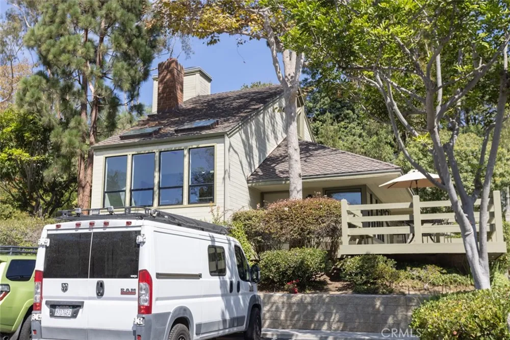 1095 Sea Terrace Costa Mesa, CA 92627
