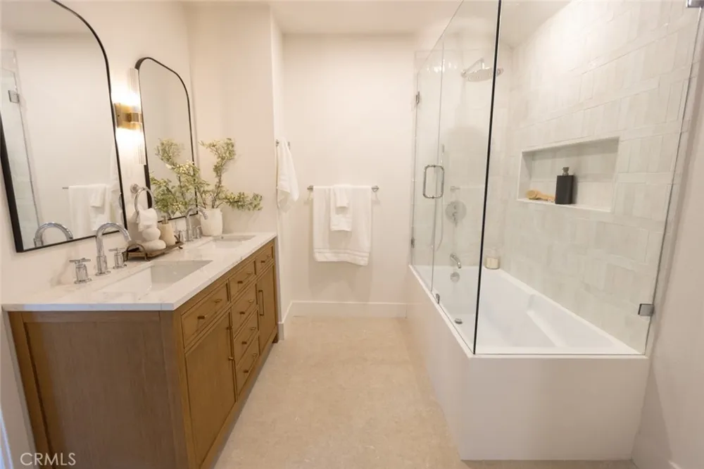 1095 Sea Terrace Costa Mesa, CA 92627