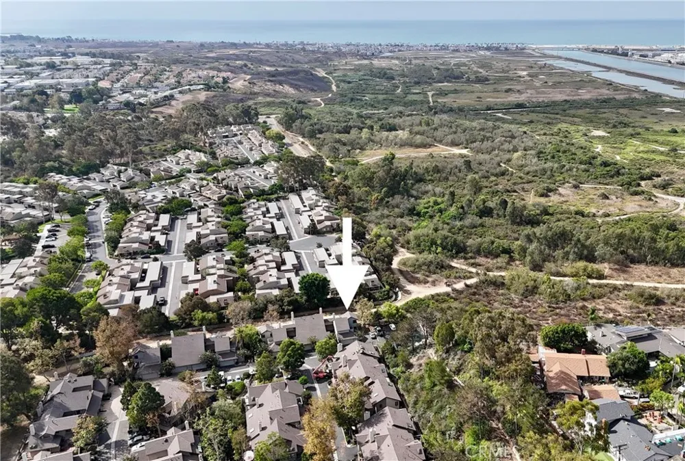 1095 Sea Terrace Costa Mesa, CA 92627